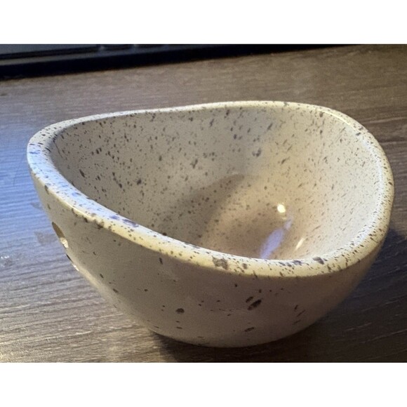 Unmarked Other - Speckled Abstract Ceramic Pottery Bowl Glossy Beige Black Decorative